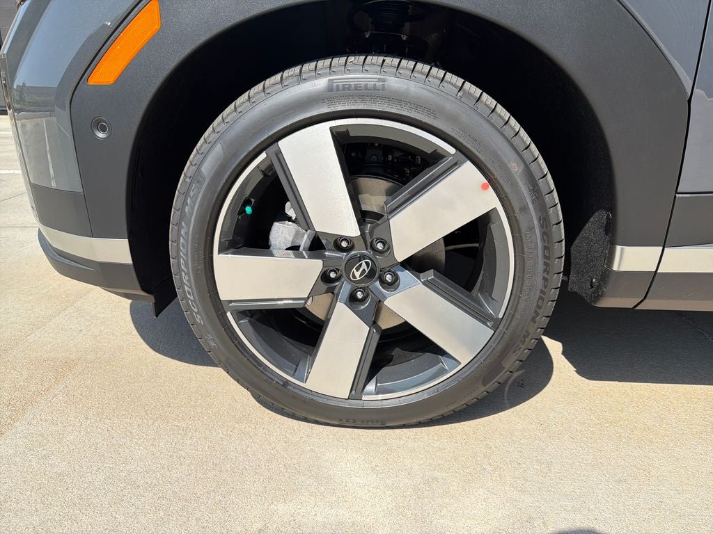 2027 Hyundai Santa Fe Limited FWD