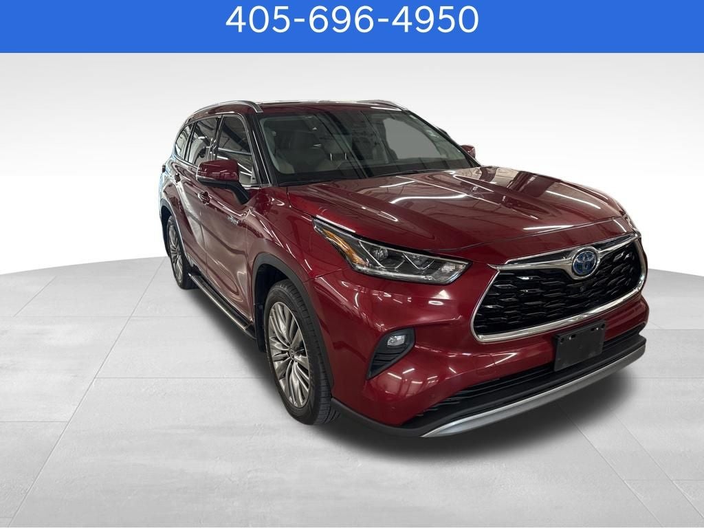 2021 Toyota Highlander Hybrid Platinum