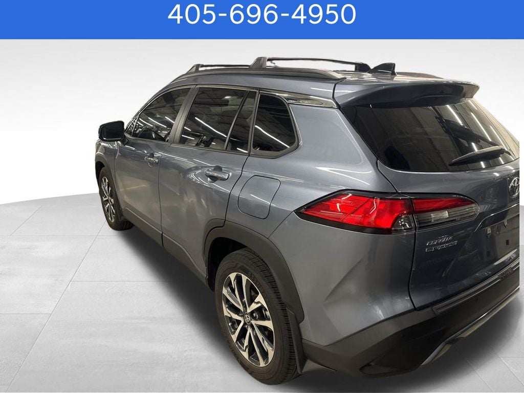 2025 Toyota Corolla Cross XLE