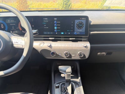 2027 Hyundai Kona SE FWD