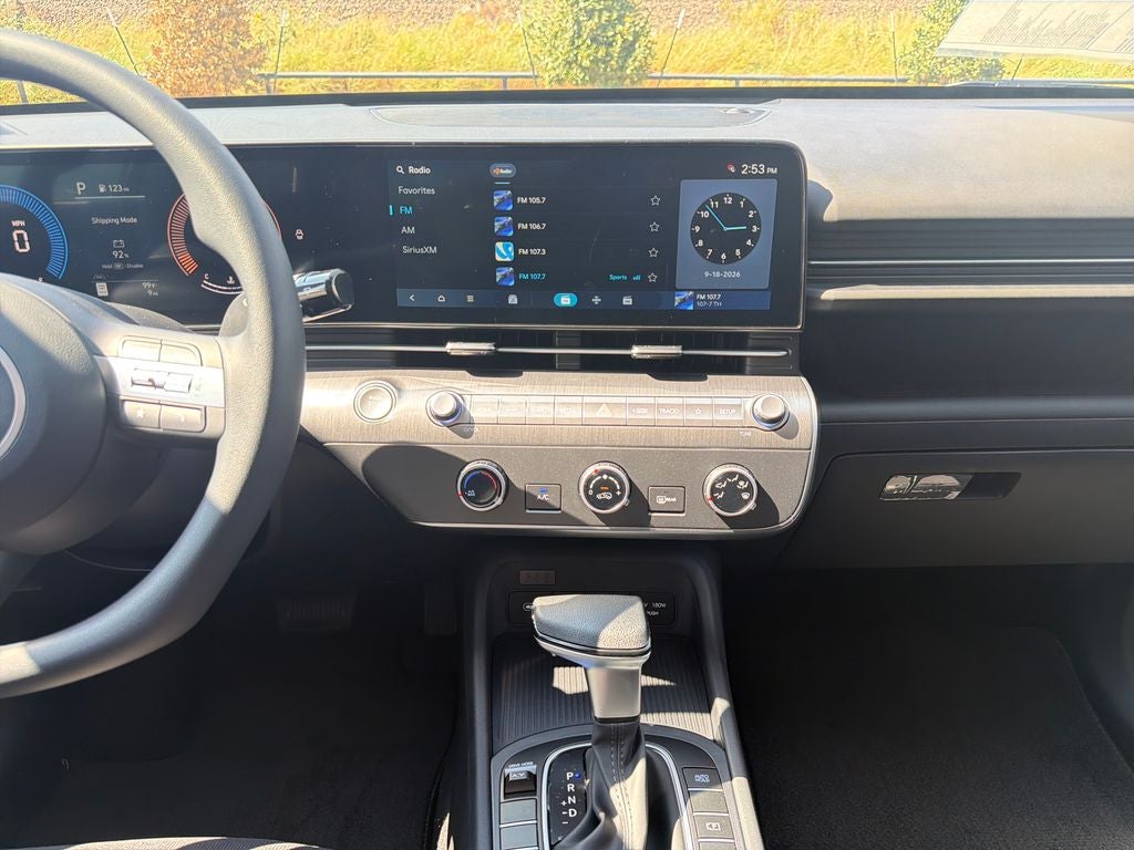 2027 Hyundai Kona SE FWD