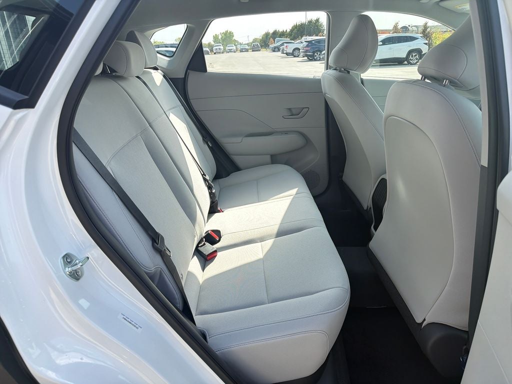 2027 Hyundai Kona SE FWD
