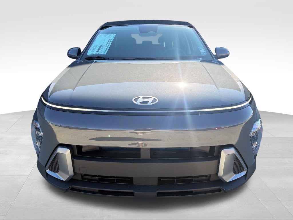 2027 Hyundai Kona SE FWD
