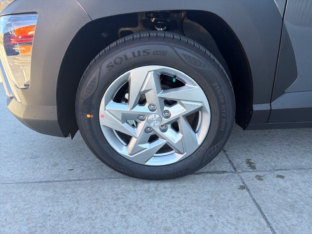 2027 Hyundai Kona SE FWD
