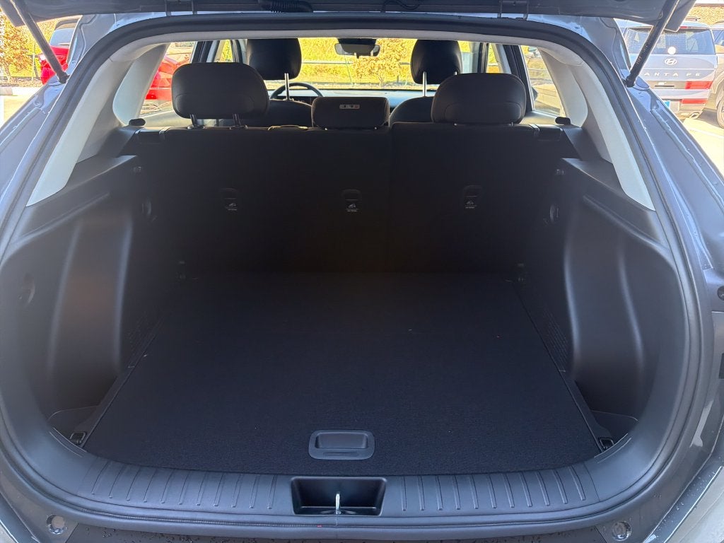 2027 Hyundai Kona SE FWD