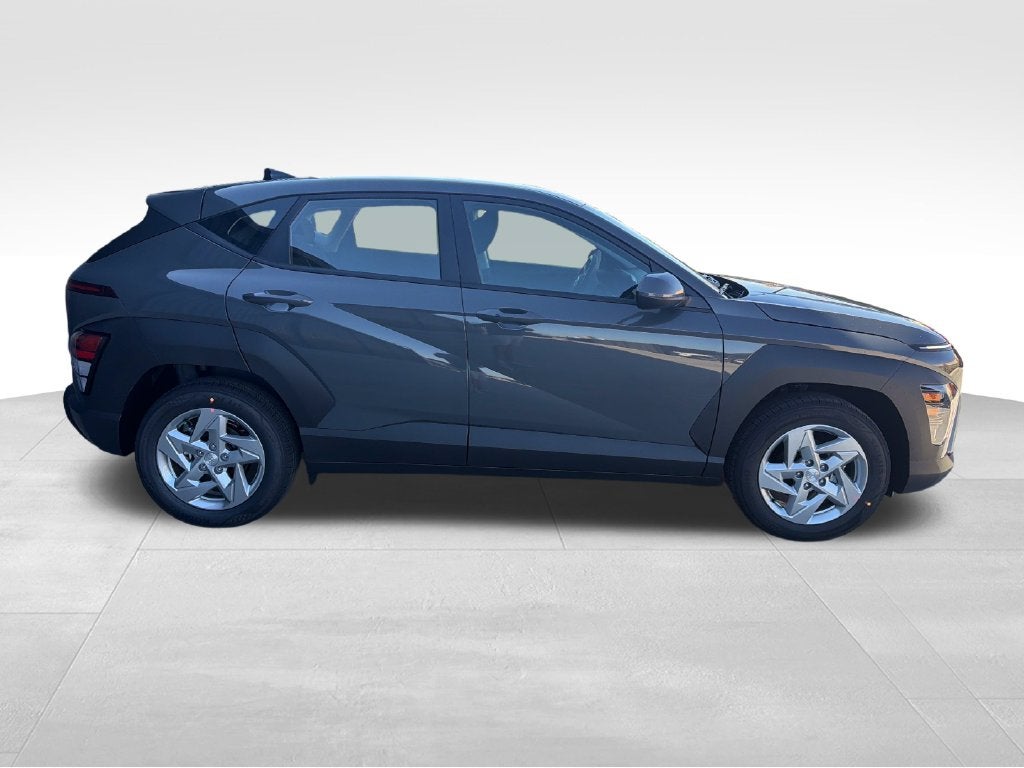 2027 Hyundai Kona SE FWD