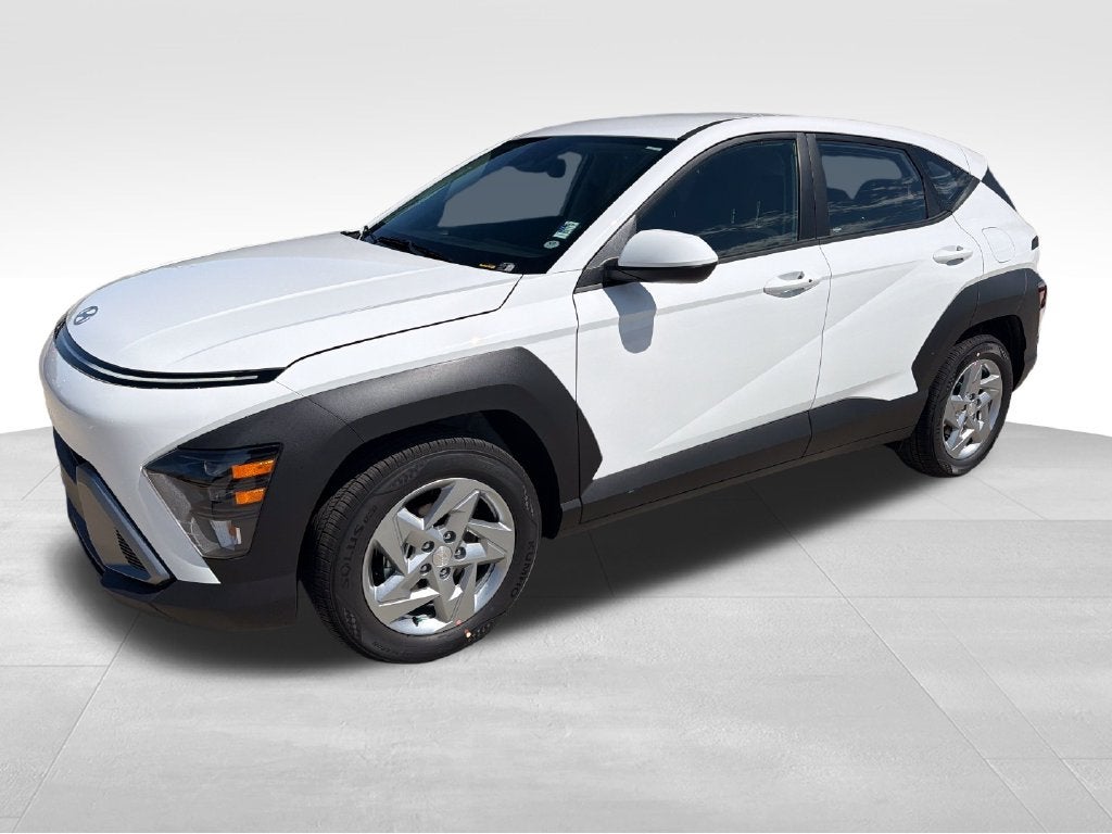 2027 Hyundai Kona SE FWD