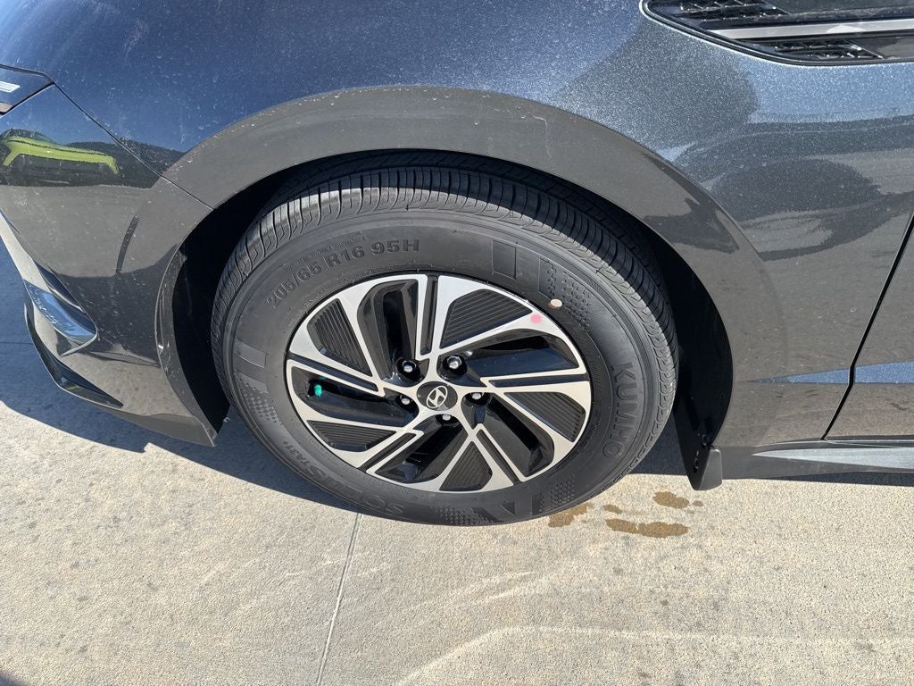 2026 Hyundai Sonata Hybrid Blue