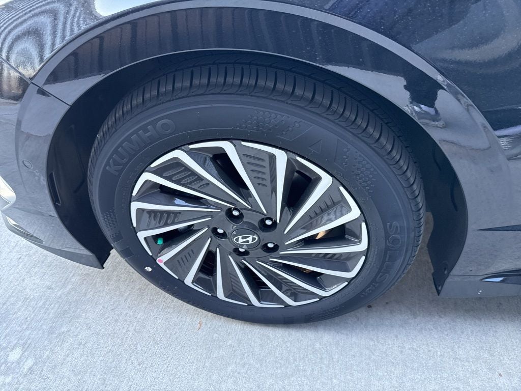2026 Hyundai Sonata Hybrid Limited