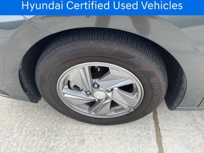 2025 Hyundai Elantra SE CERTIFIED