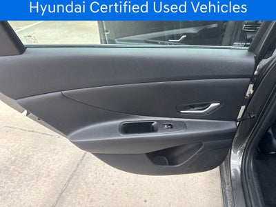 2025 Hyundai Elantra SE CERTIFIED