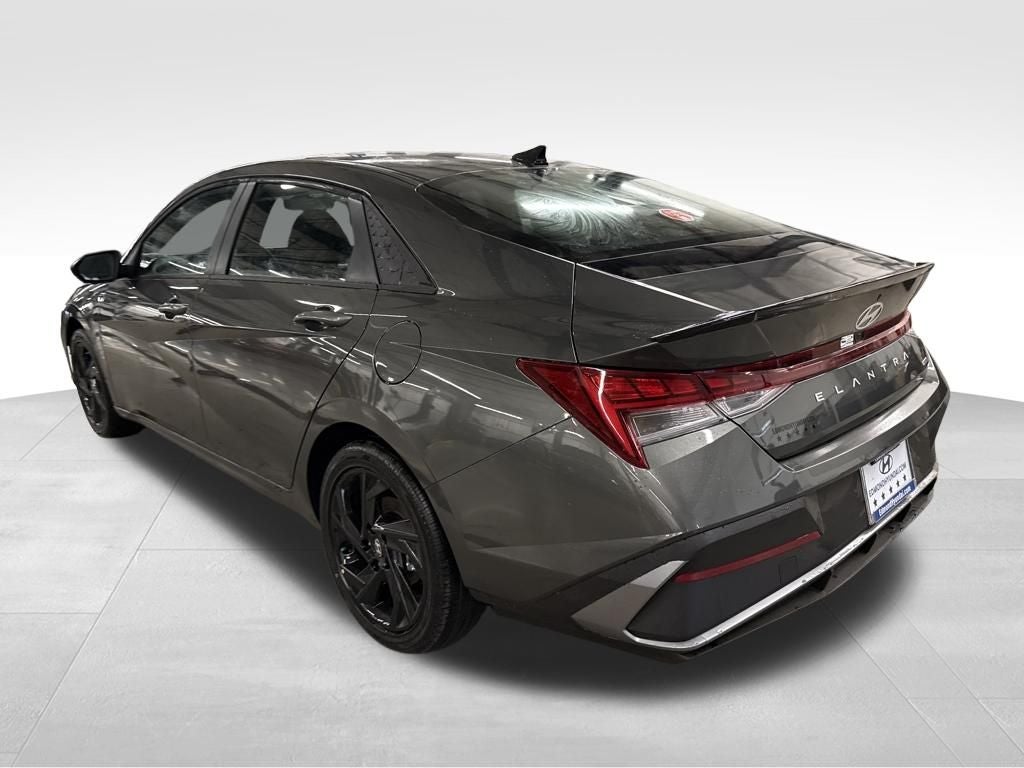 2026 Hyundai Elantra Hybrid SEL Sport