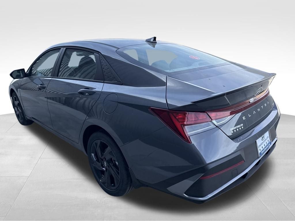 2026 Hyundai Elantra Hybrid SEL Sport