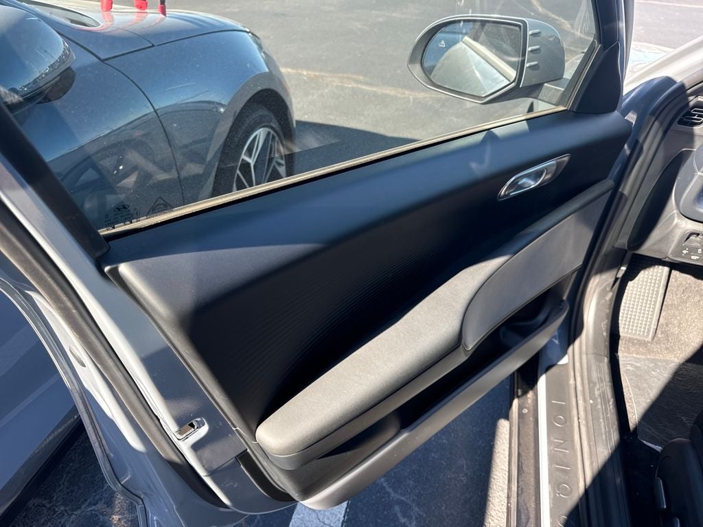 2025 Hyundai IONIQ 6 SE