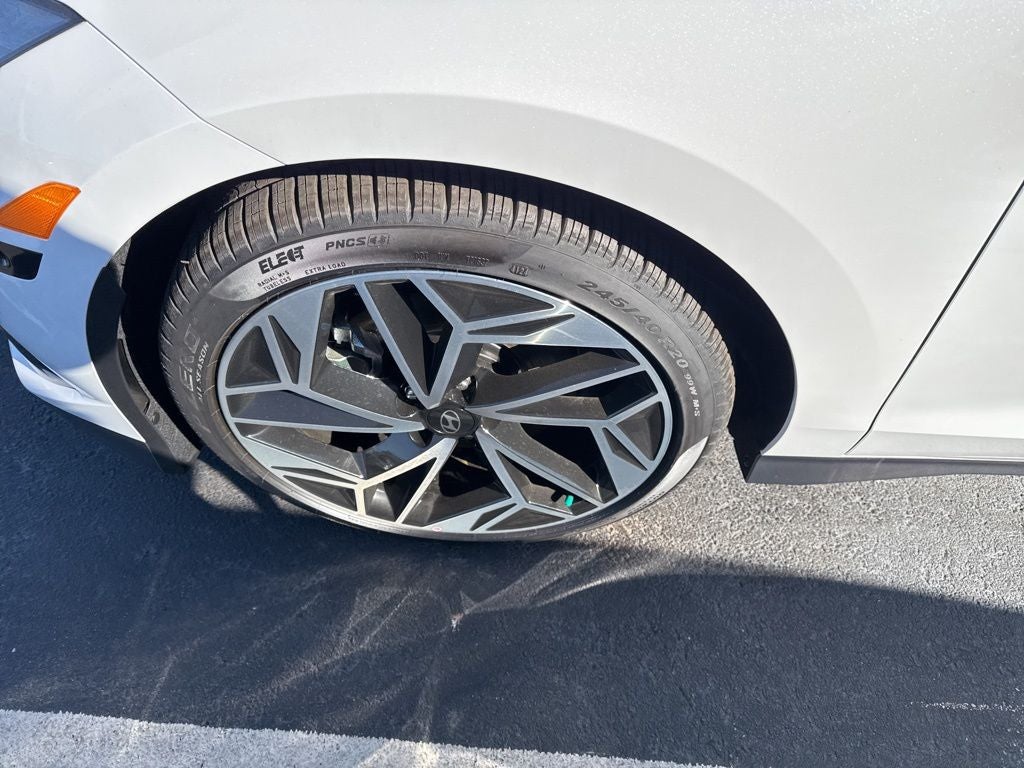 2025 Hyundai IONIQ 6 Limited