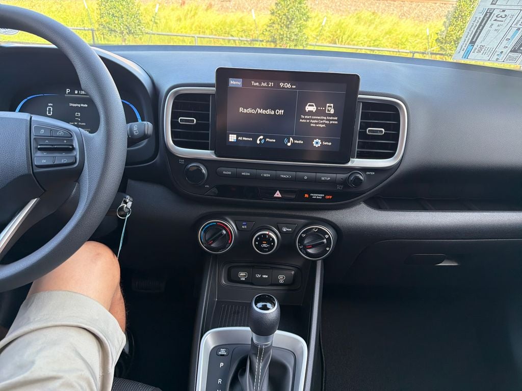 2026 Hyundai Venue SE