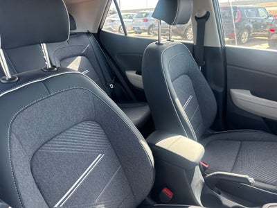 2026 Hyundai Venue SEL w/Two-Tone Roof