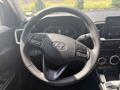 2026 Hyundai Venue SEL w/Two-Tone Roof