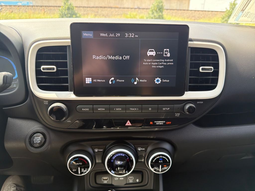 2026 Hyundai Venue SEL w/Two-Tone Roof