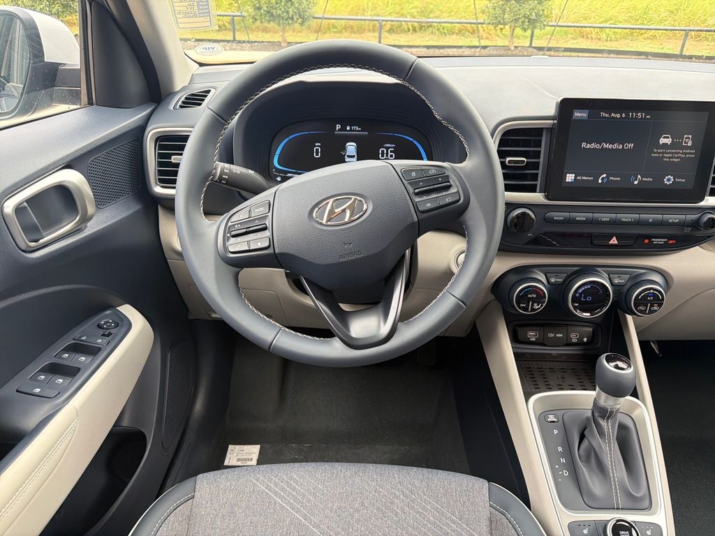2026 Hyundai Venue SEL w/Two-Tone Roof