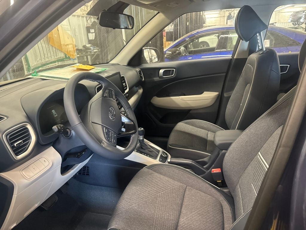 2026 Hyundai Venue SEL w/Two-Tone Roof