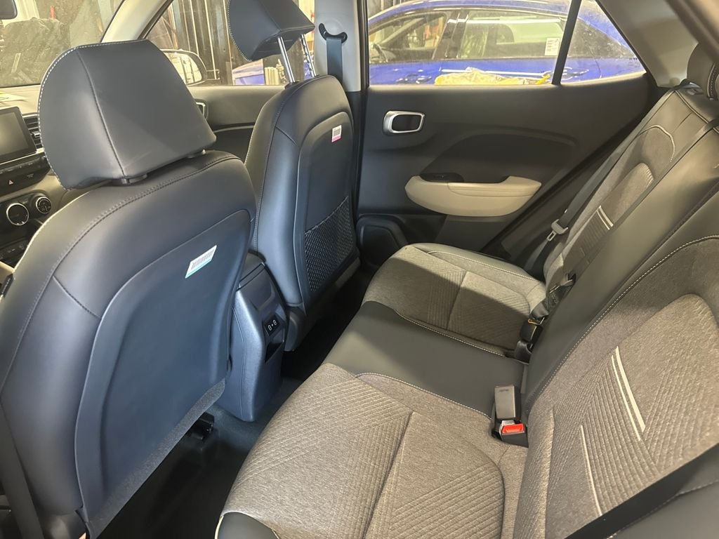 2026 Hyundai Venue SEL w/Two-Tone Roof