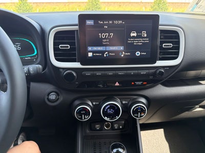 2026 Hyundai Venue SEL w/Two-Tone Roof