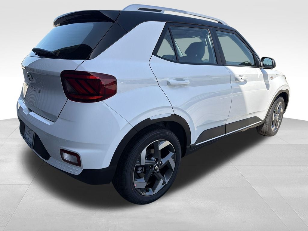 2026 Hyundai Venue SEL w/Two-Tone Roof