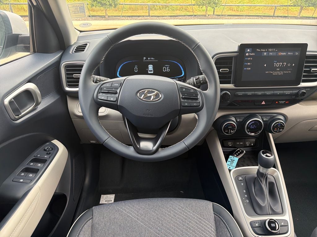 2026 Hyundai Venue SEL w/Two-Tone Roof