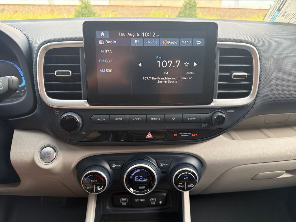 2026 Hyundai Venue SEL w/Two-Tone Roof
