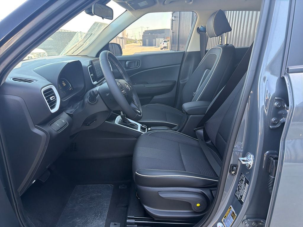 2026 Hyundai Venue SEL w/Two-Tone Roof