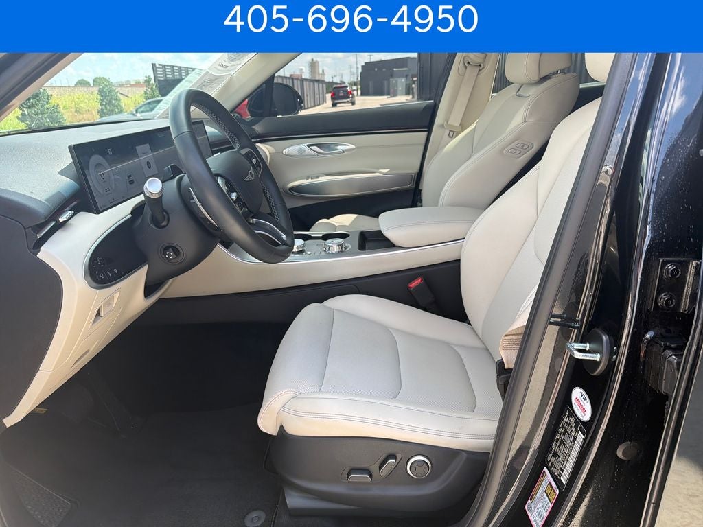 2026 Genesis GV70 2.5T Select