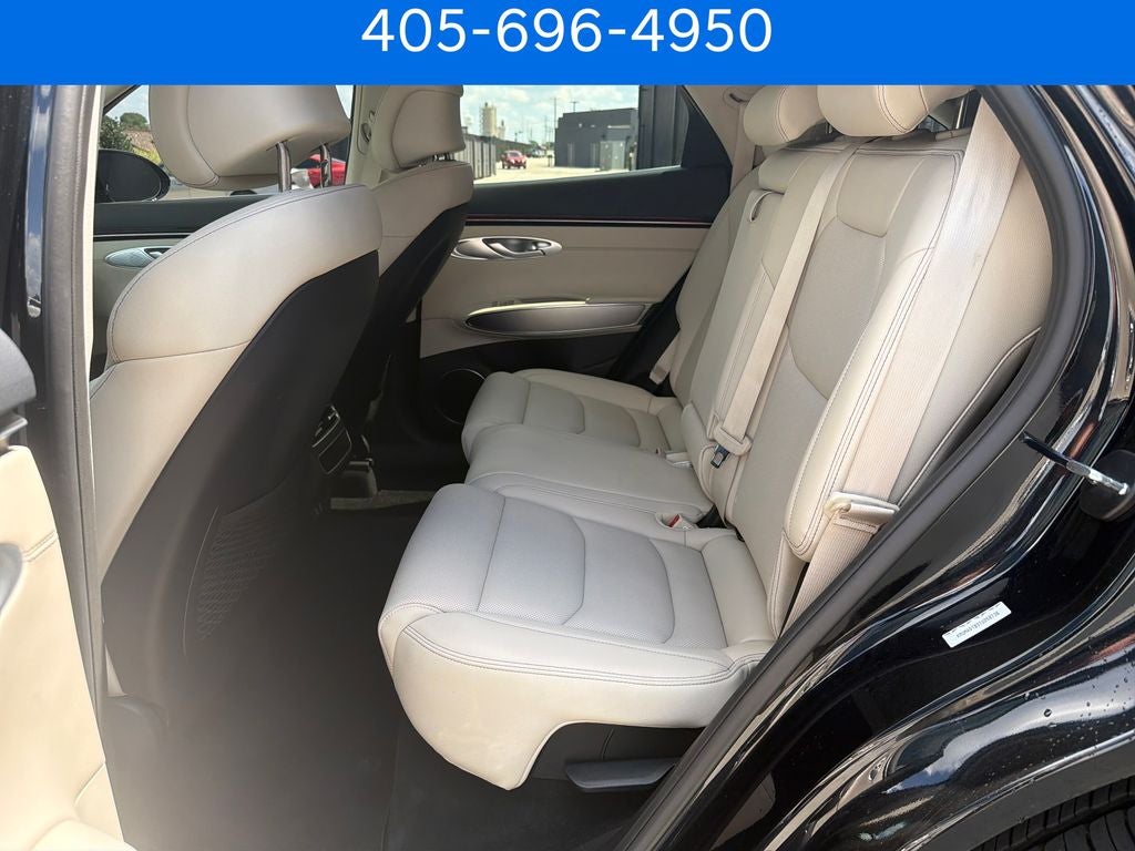 2026 Genesis GV70 2.5T Select