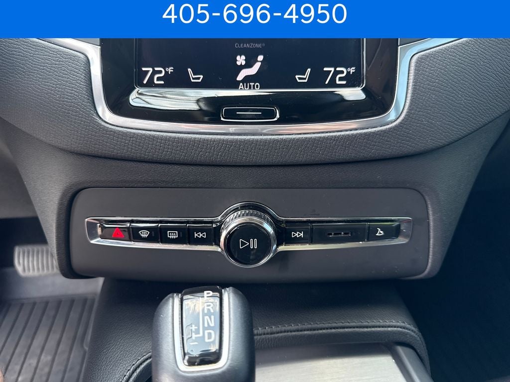 2022 Volvo XC90 T5 Momentum