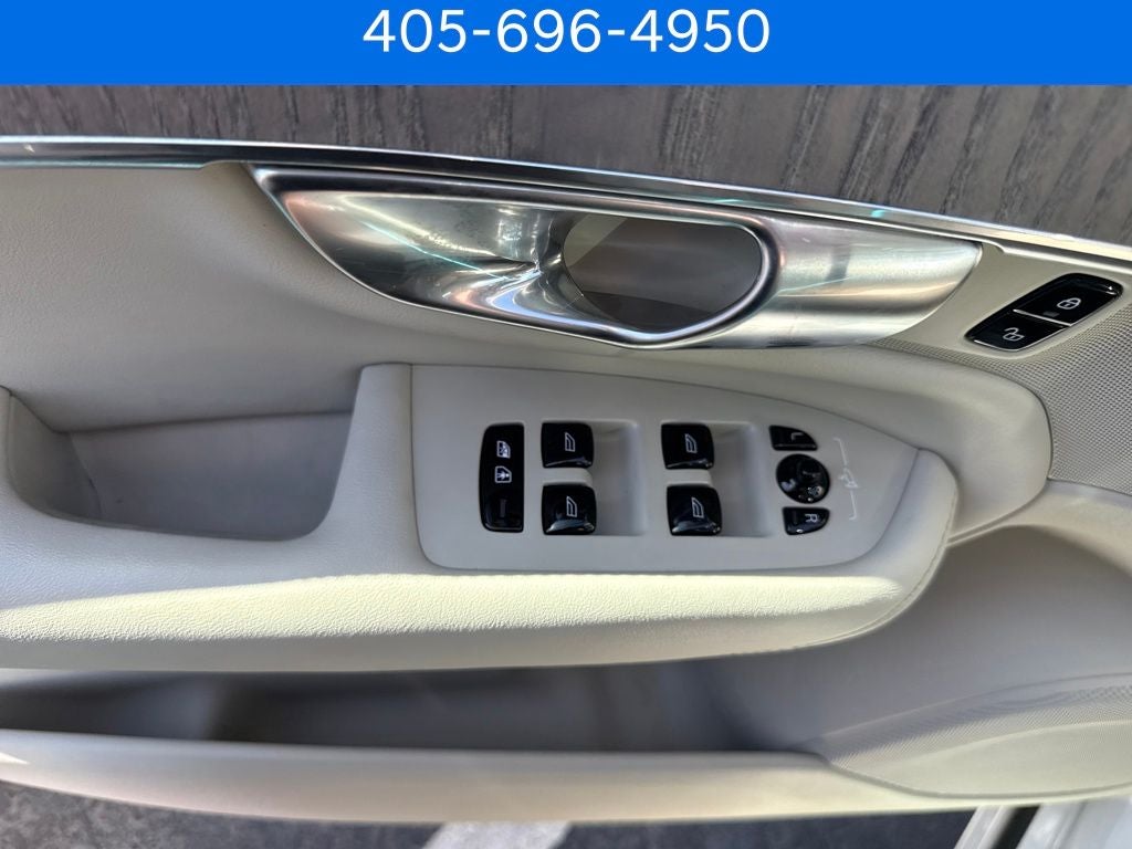 2022 Volvo XC90 T6 Inscription