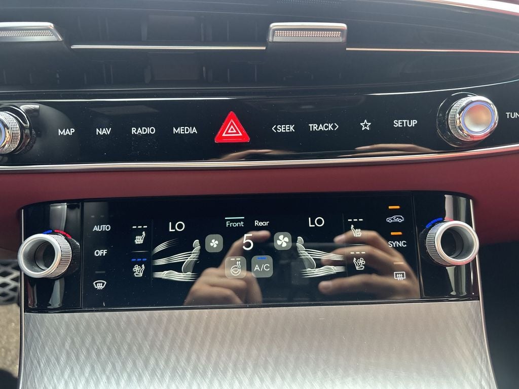 2026 Genesis GV70 2.5T Sport Prestige