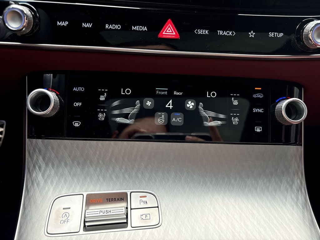2026 Genesis GV70 2.5T Sport Prestige