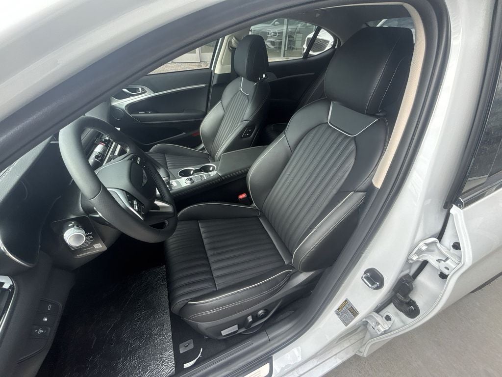 2026 Genesis G70 2.5T Prestige