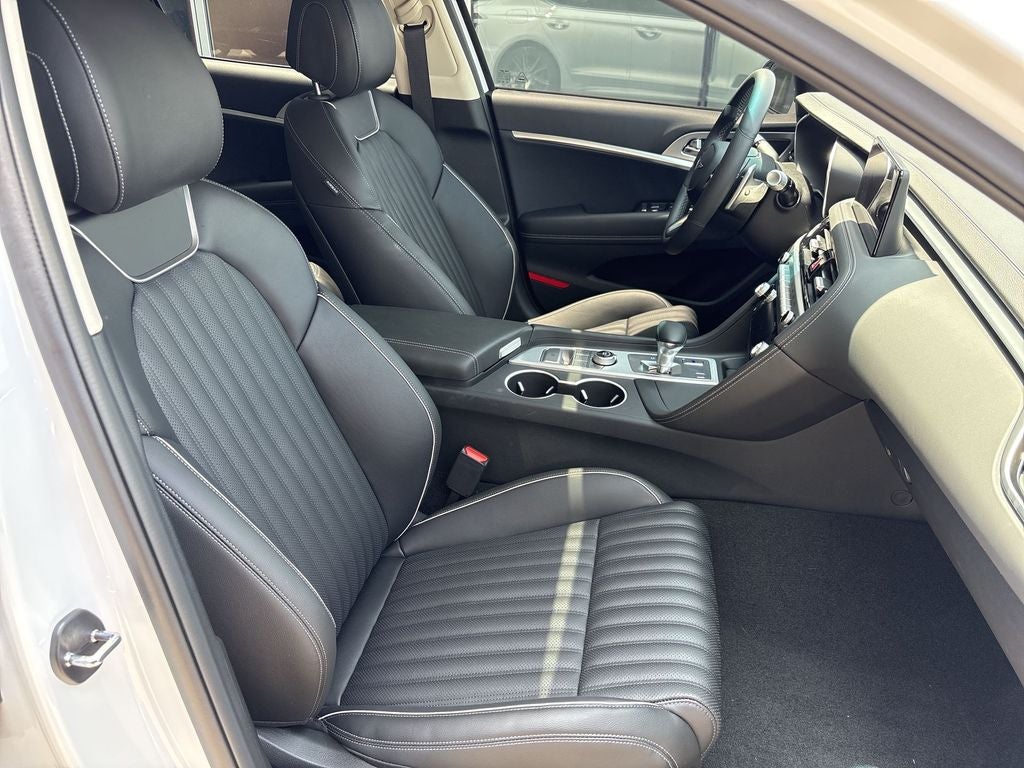 2026 Genesis G70 2.5T Prestige