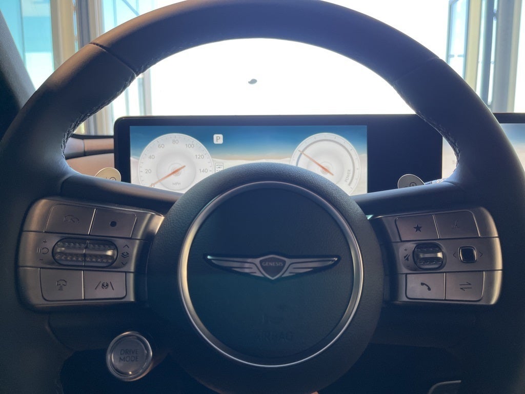 2024 Genesis GV60 Standard