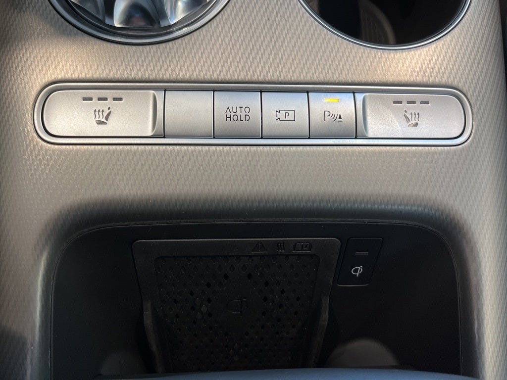 2024 Genesis GV60 Standard