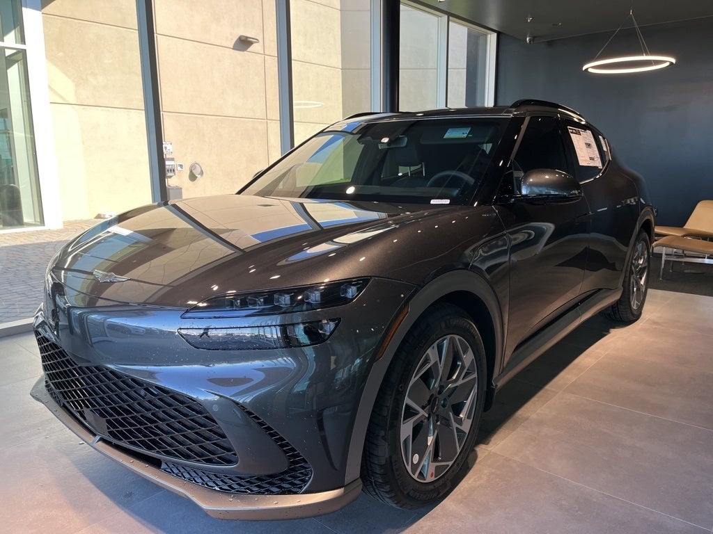 2024 Genesis GV60 Standard