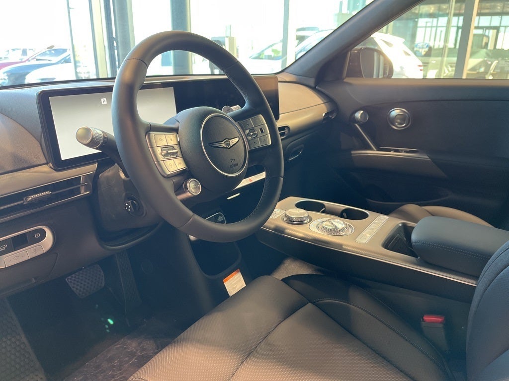 2024 Genesis GV60 Standard