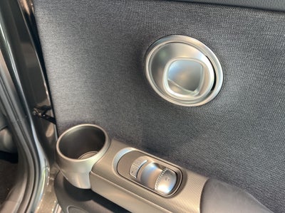 2024 Genesis GV60 Standard