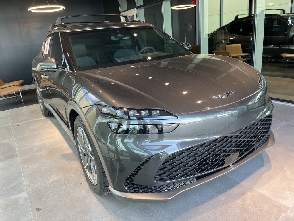 2024 Genesis GV60 Standard