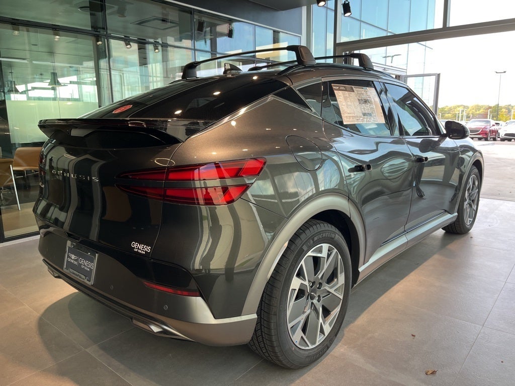 2024 Genesis GV60 Standard