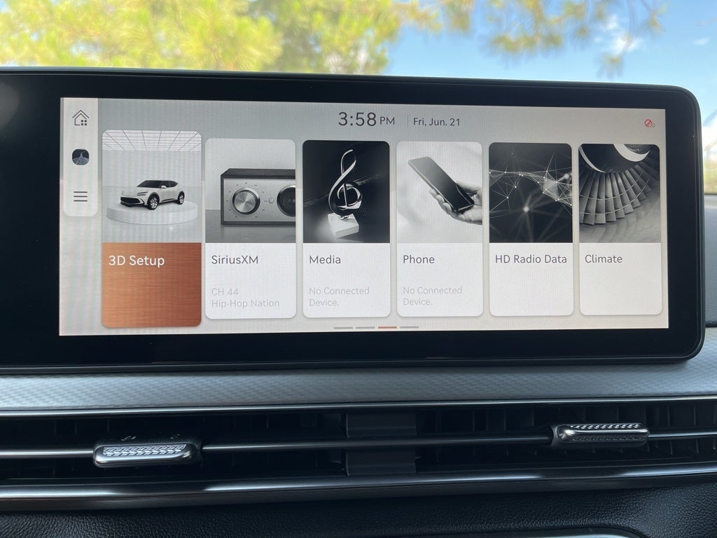 2024 Genesis GV60 Standard