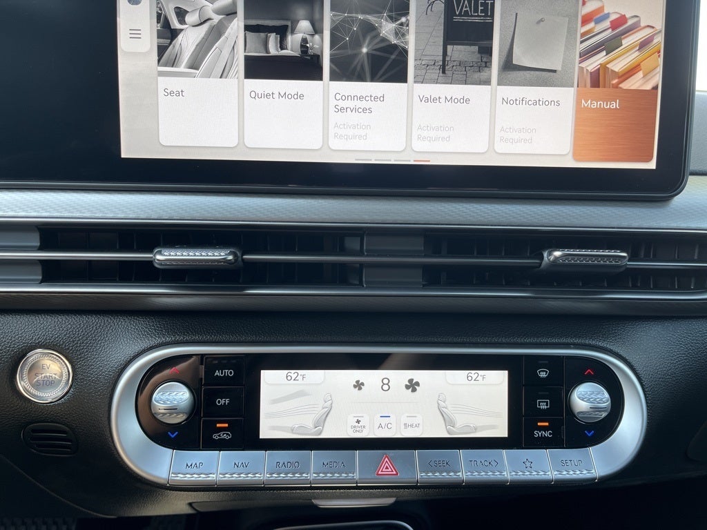 2024 Genesis GV60 Standard