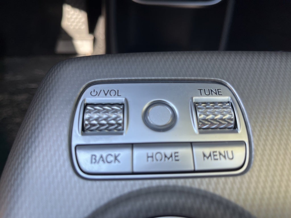 2024 Genesis GV60 Standard