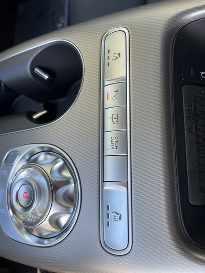 2024 Genesis GV60 Standard